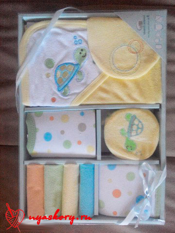Baby bathing kit