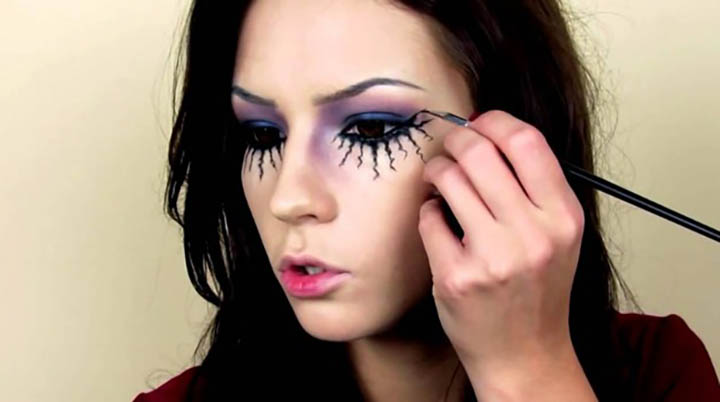 7 способов сделать ведьминский макияж на Хэллоуин
