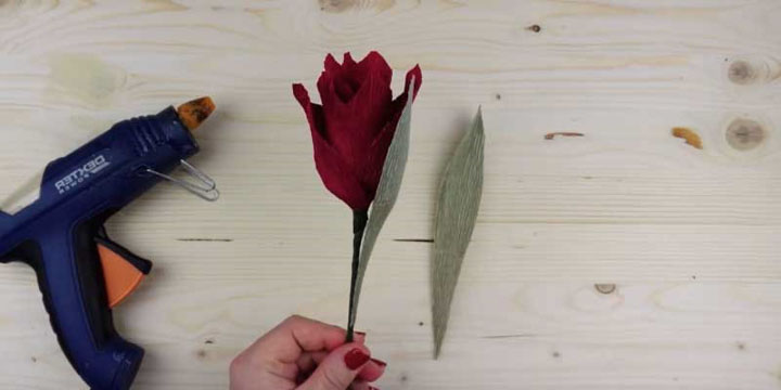 7 como fazer tulipa de papel